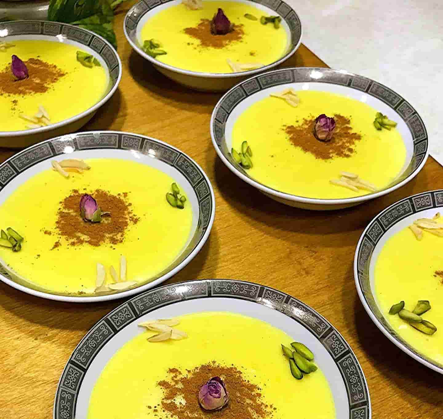طرز تهیه فرنی زعفرانی بسیار لطیف و خوشمزه
