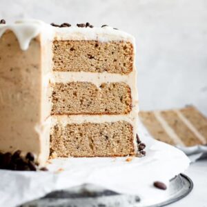 طرز تهیه کیک موکا شکلاتی با گاناش