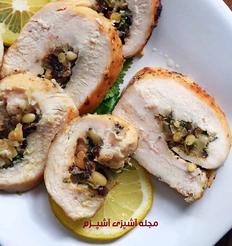 طرز تهیه رولت مرغ با سس مخصوص برای مهمانی